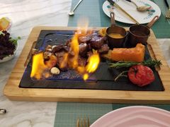 -蜜桃花开·中西融合菜E&W(南长街店)