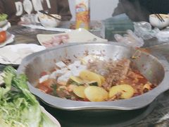 -冯大师鸭爪爪特色火锅(普定店)