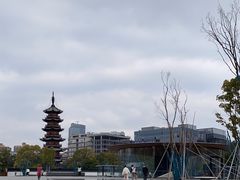 -龙华寺