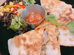 -HELLO 27 意面·沙拉·帕尼尼