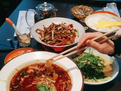 -川流不息·地道川菜·小龙虾(松东路店)