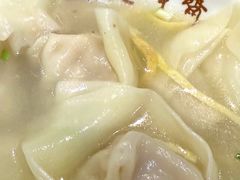 刀鱼馄饨-老半斋(福州路店)