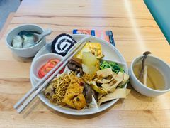 -素满香·全民食养自助(长宁龙之梦店)