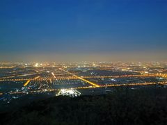 -鬼笑石后山停车场