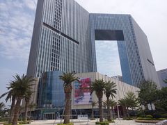 -银泰百货(厦门国贸中心店)