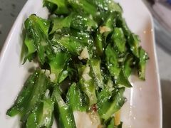 -墨脱石锅椰子鸡•香草鸭•东山羊(大东海店)