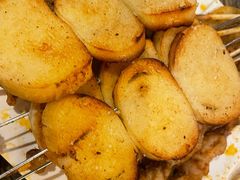 烤馒头-郑贵初烧烤·烤凤爪的发明者(王家湾店)