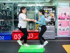 -爱健家高端社区健身工作室(丁香路店)