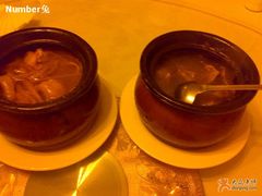 龙凤瓦罐煨汤馆-两种煨汤，排骨和猪手-龙凤瓦罐煨汤馆(清江东路店)