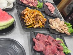 -啊美丽炭火烤肉(滑翔一店)