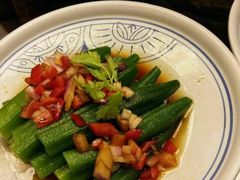 -云海肴·汽锅鸡·云南菜(天山百盛优客店)