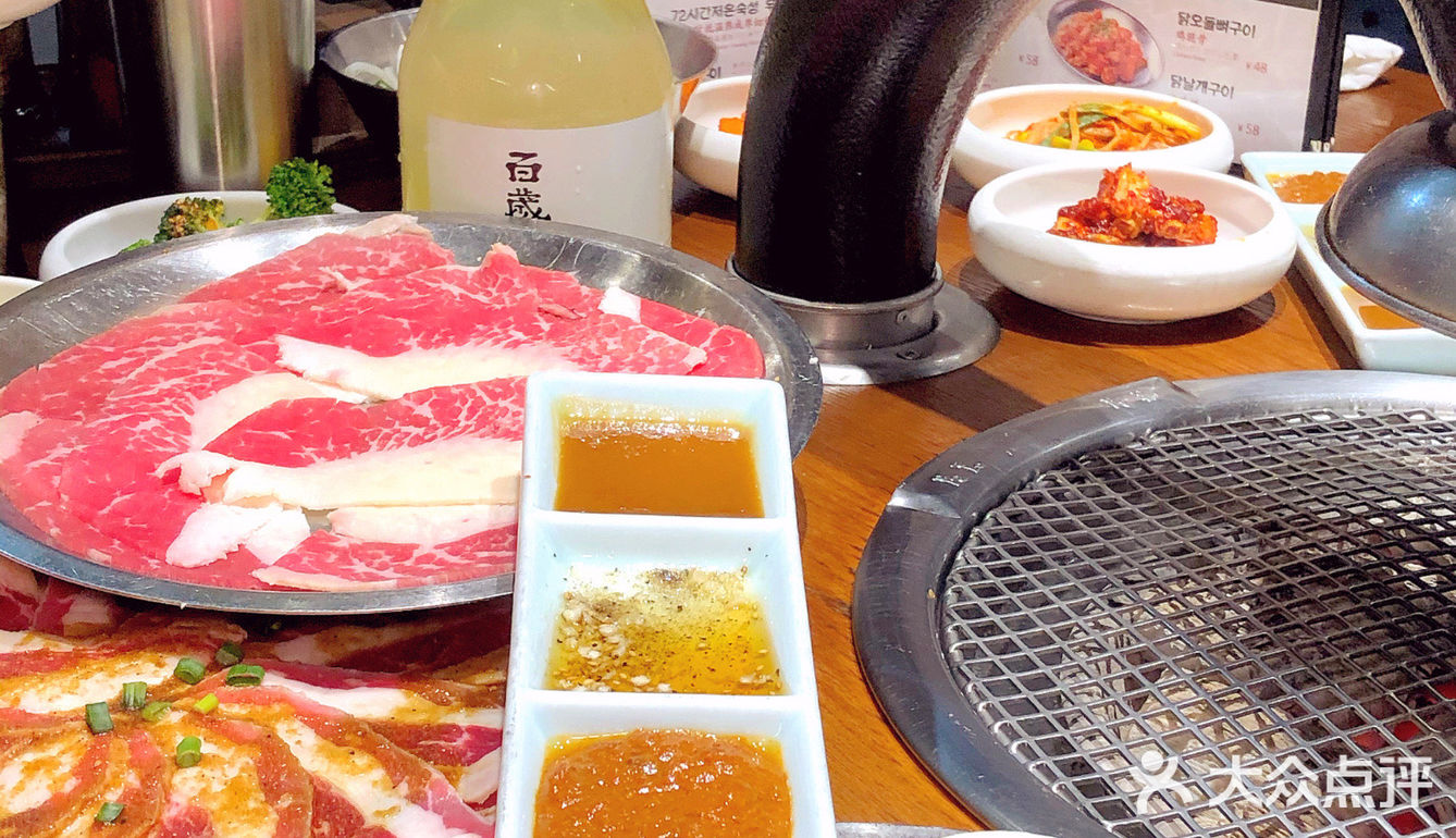 🇰🇷敲有氛围的正宗韩式传统烤肉，仿佛置身韩国