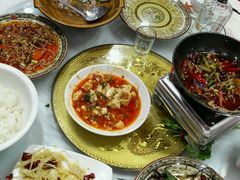 -乡土特色.冷锅鱼.牦牛肉汤锅