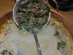 -洱火云南酸菜牛肉火锅(石景山当代商城店)