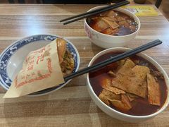 -老字号杨坡红油米线腊汁肉夹馍(东四道巷店)