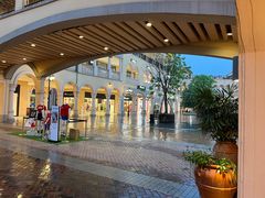 -首创奥特莱斯(西安店)