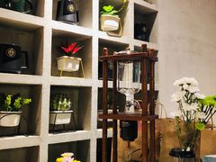 -ZING COFFEE 镜咖啡