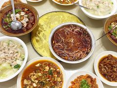 -茅屋大酒店