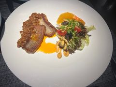 -卡普里披萨·牛扒·下午茶