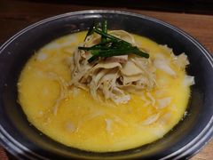 -蜜桃餐厅·伴山(湖滨商业街店)