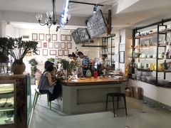 -唐咖精品咖啡(大理古城手冲店)