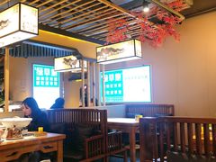 大堂-绿草地·湘菜(喜盈门店)