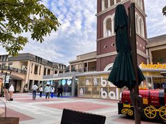 -王府井奥莱临潼小镇(临潼店)