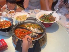 -阿瓦山寨·湘菜现炒·剁椒鱼头王(咸阳总店)