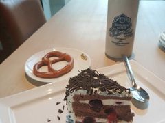-LENBACH兰巴赫西餐啤酒坊(大连东港店)
