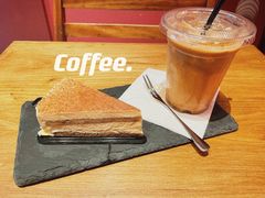 -Punchline Coffee&Roaster(同济大学店)