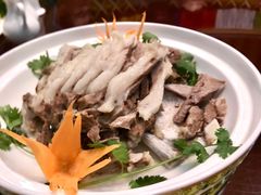 手把羊肉-德乐海蒙餐