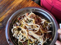 -灵山卢梅燕粉店