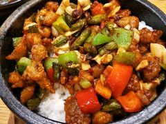 杭椒牛肉拌饭-半亩良田排骨米饭(西城红场店)