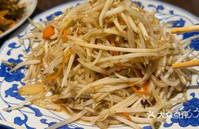 Stir-fried Mung Bean Sprouts