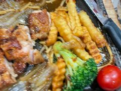 -香港新发烧腊茶餐厅(水围店)