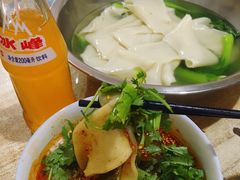 裤带蘸水面-爱骅裤带面馆(东木头市店)