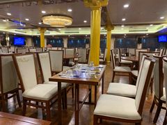 大堂-新龙船黄浦江餐饮游船官方自营店