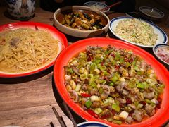 红豆稀饭-泥糊破店小酒馆·团建聚餐(南京西路店)