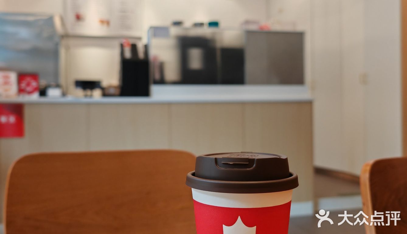 跟房产开在一起的咖啡店
