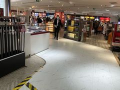 -日上免税店(三径路t3店)