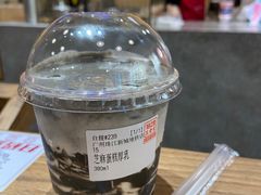 芝麻蛋糕厚乳-1828王老吉·草本新茶(珠江新城地铁站店)