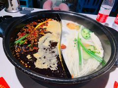 -钢管厂五区小郡肝串串香(滨江店)