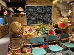 -蛮佬拾·乡里土菜馆(河西王府井店)