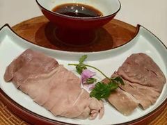 白切肚片-蝶园·装修中(BFC外滩金融中心店)