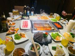 -海底捞火锅鲜切牛肉主题店(长寿路店)