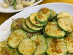 咸蛋黄炒小瓜-甜甜屋(解放中路店)