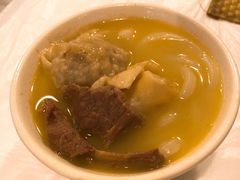 -鲜入围煮花胶鸡海鲜火锅