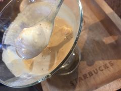 -星巴克(济南美莲广场店)