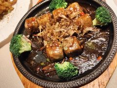 -八府香鸭·啫啫煲(华山路店)