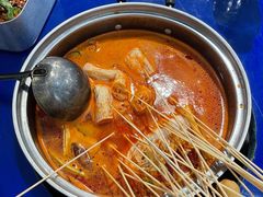 -马路边边串串香(苗栗路店)